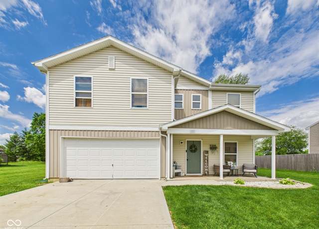 Property at 1117 Oregon Way, Anderson, IN 46012, 4 beds, 2.5 baths