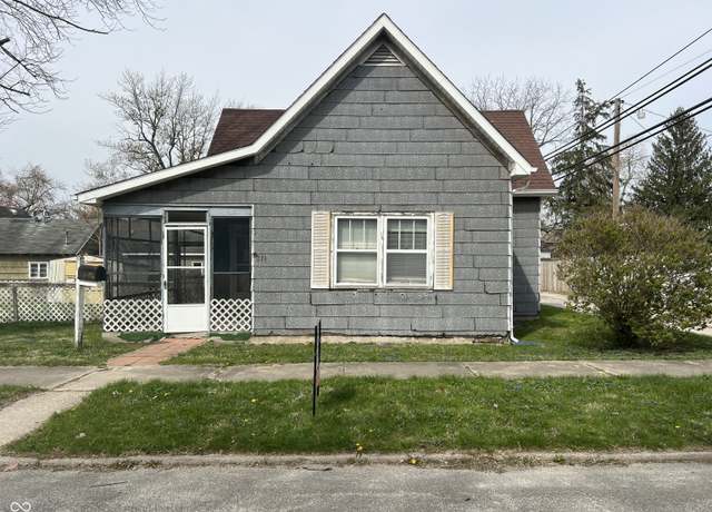 Property at 214 S 10th St, Elwood, IN 46036, 3 beds, 1 bath