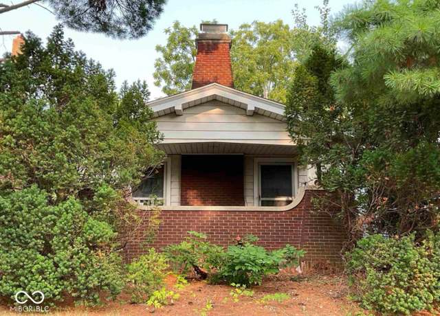 Property at 3015 Fairfield Ave, Fort Wayne, IN 46807, 2 beds, 1 bath