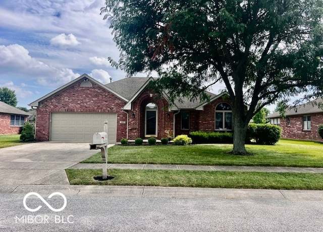Property at 1027 Plum St #39, Brownsburg, IN 46112, 3 beds, 2 baths