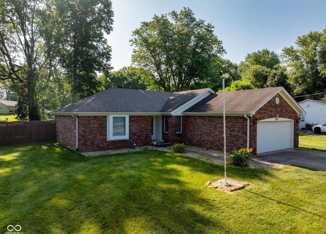 Property at 12113 N Rooker Rd, Mooresville, IN 46158, 3 beds, 2 baths