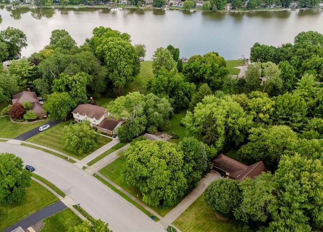 Property at 11327 Lakeshore Dr W, Carmel, IN 46033, 4 beds, 2.5 baths