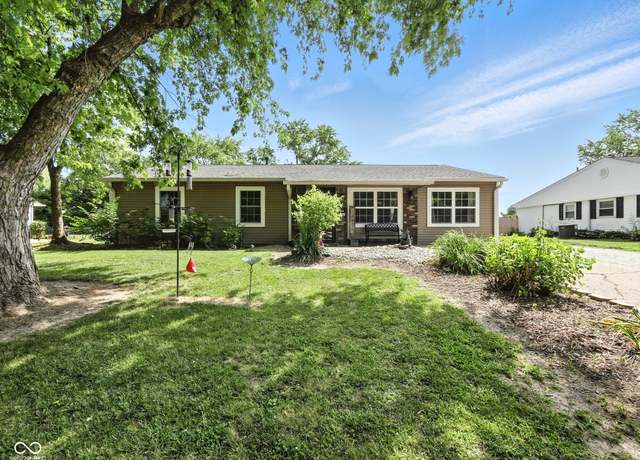 Property at 1039 Eastlawn Dr, Whiteland, IN 46184, 4 beds, 1.5 baths