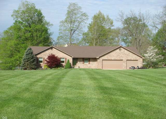 Property at 4806 Krestridge Ct E, Bargersville, IN 46106, 3 beds, 2 baths