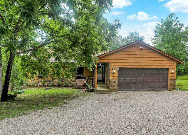 Property at 3320 Pine Wood Dr, Spencer, IN 47460, 3 beds, 2 baths