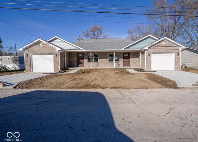 Property at 215 E Harrison St, Mooresville, IN 46158, 4 beds, 3 baths