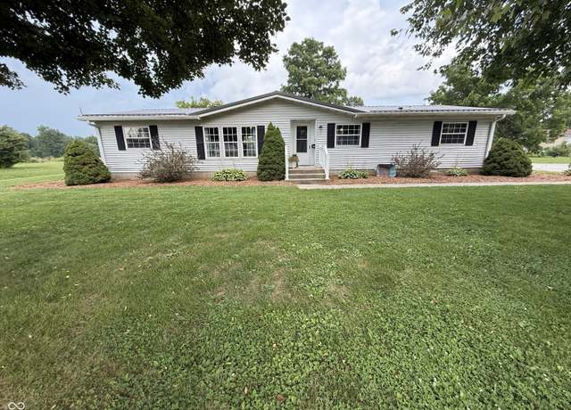 Property at 701 Cherry St, Clay City, IN 47841, 3 beds, 2 baths