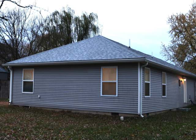 Property at 2910 E Murry St, Indianapolis, IN 46237, 2 beds, 2 baths