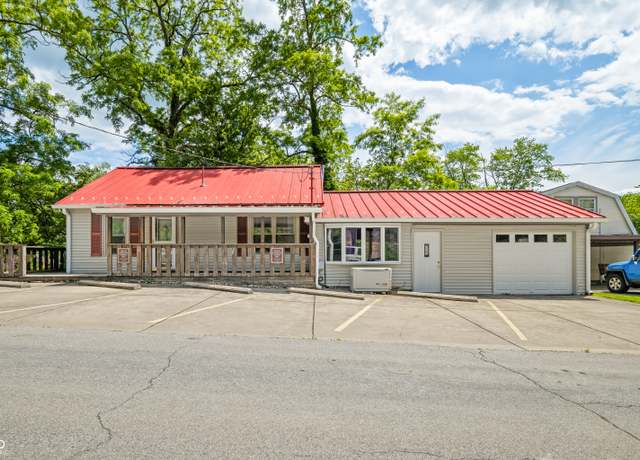 Property at 100 N Jefferson St, Nashville, IN 47448, 2 beds, 2 baths