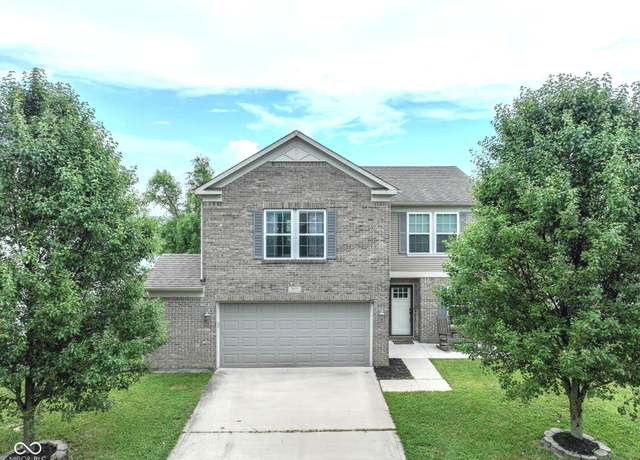 Property at 3075 W Crosscreek Dr, Monrovia, IN 46157, 3 beds, 2.5 baths