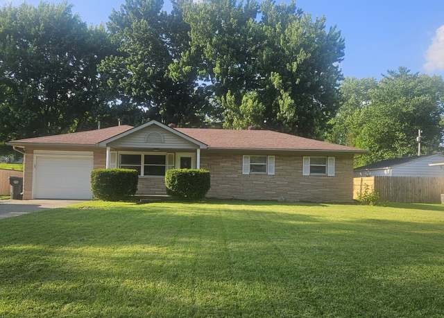 Property at 4614 Runyon Lake Dr W, Greenwood, IN 46143, 4 beds, 2.5 baths