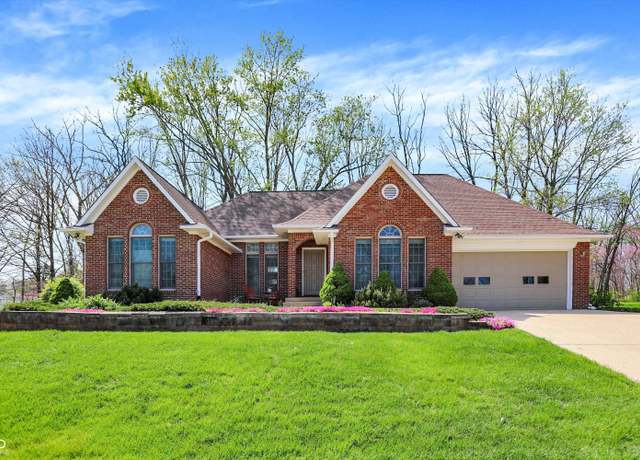 Property at 424 Orchard Blvd, Danville, IN 46122, 3 beds, 3 baths