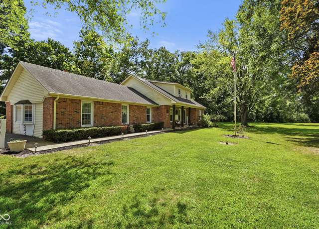 Property at 2195 N Avon Ave, Avon, IN 46123, 4 beds, 2 baths