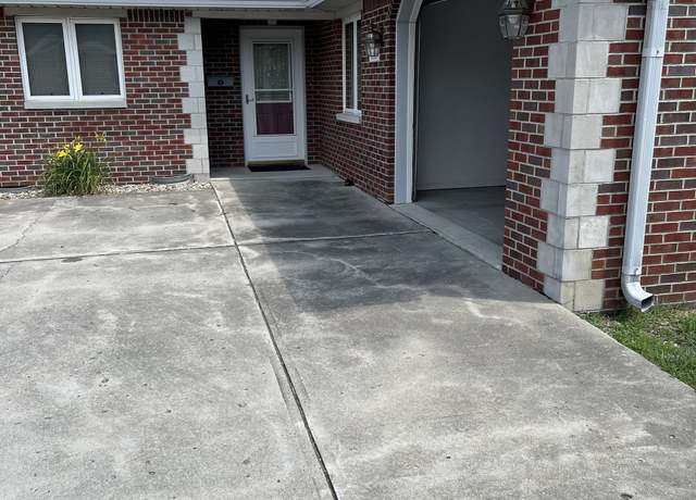 Property at 512 N 5th St, Middletown, IN 47356, 2 beds, 1.5 baths