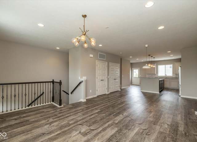 Property at 1208 Chapman Dr, Westfield, IN 46074, 3 beds, 3 baths