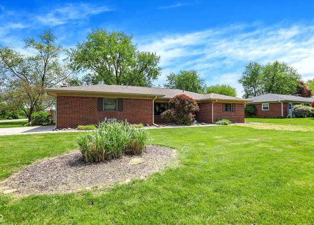 Property at 2306 Everett St, Crawfordsville, IN 47933, 3 beds, 2 baths