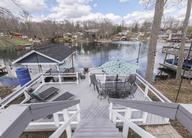 Property at 7668 Heather Dr, Nineveh, IN 46164, 2 beds, 2 baths