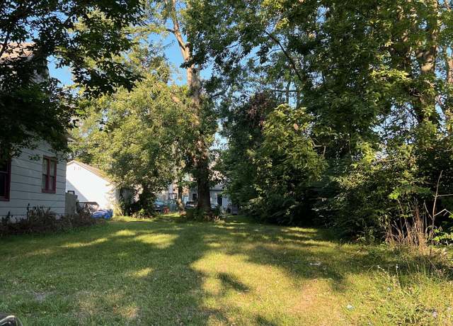 Property at 326 N Bradley Ave, Indianapolis, IN 46201