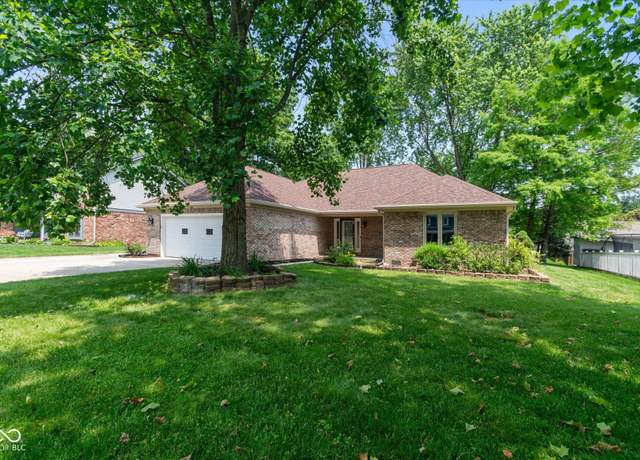 Property at 180 Hollowview Dr, Noblesville, IN 46060, 3 beds, 2 baths