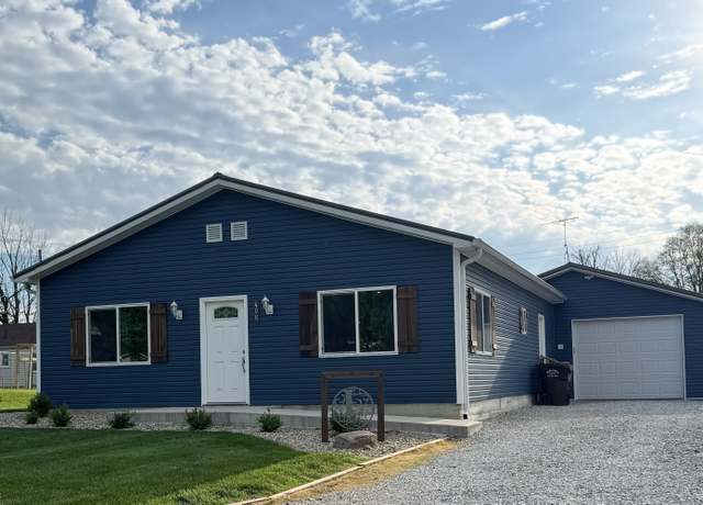 Property at 406 Jackson St, Rockville, IN 47872, 2 beds, 1 bath