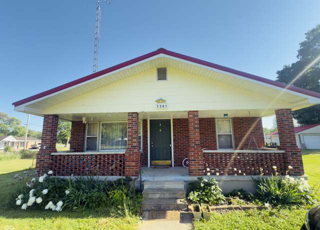 Property at 3385 W Commerce St, Vallonia, IN 47281, 2 beds, 2 baths