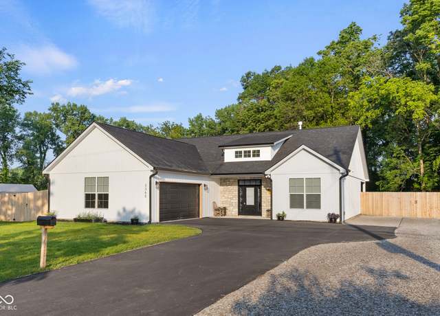 Property at 3365 Riverside Dr, Columbus, IN 47203, 3 beds, 2 baths