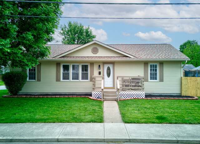 Property at 409 E Washington St, Tipton, IN 46072, 3 beds, 1.5 baths
