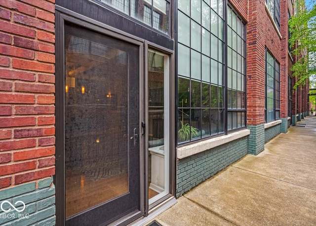 Property at 630 N College Ave #105, Indianapolis, IN 46204, 1 bed, 1.5 baths