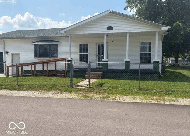 Property at 820 Roosevelt Ave, Edinburgh, IN 46124, 2 beds, 1 bath