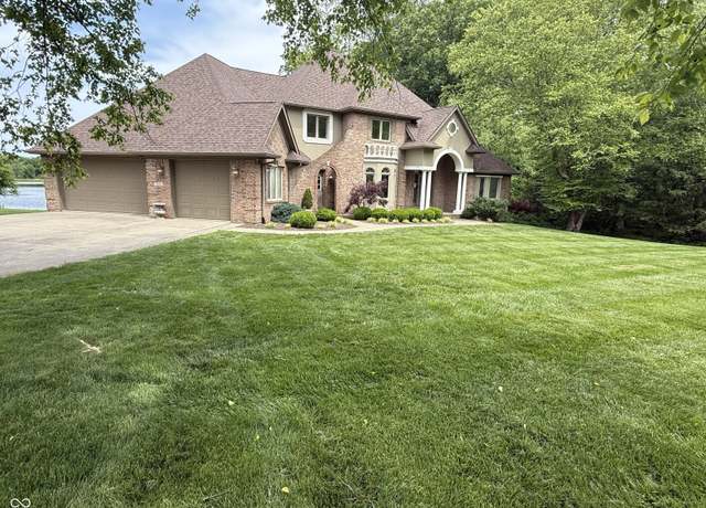 Property at 2925 N Country Club Rd, Martinsville, IN 46151, 5 beds, 4 baths