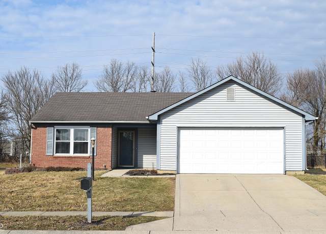 Property at 400 Lockerbie Ln, Pittsboro, IN 46167, 3 beds, 2 baths