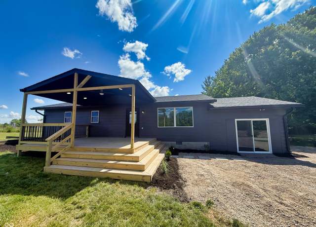 Property at 5861 N 330 W, Columbus, IN 47201, 3 beds, 1 bath