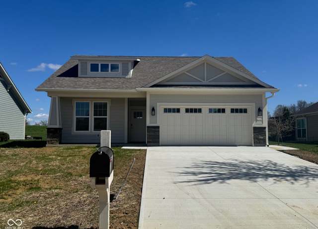 Property at 1050 Lakeview Dr, Brazil, IN 47834, 3 beds, 2 baths