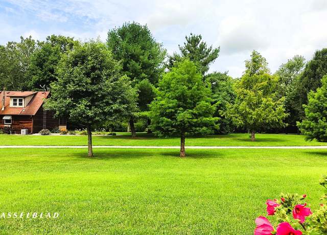 Property at 5295 S County Road 350 W, Versailles, IN 47042, 3 beds, 1.5 baths