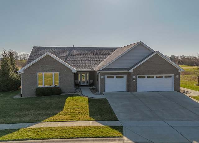 Property at 201 St Andrews Ave, Edinburgh, IN 46124, 4 beds, 2.5 baths