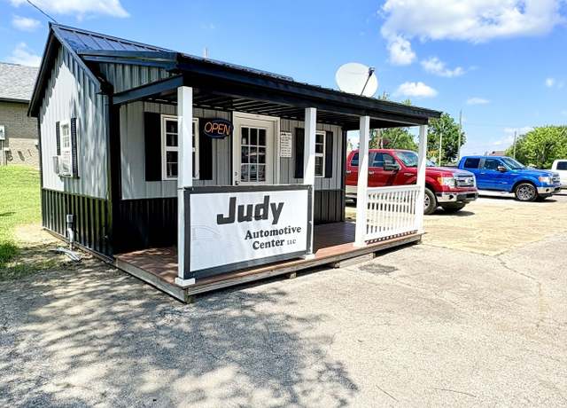 Property at 221 E Pat Rady Way, Bainbridge, IN 46105