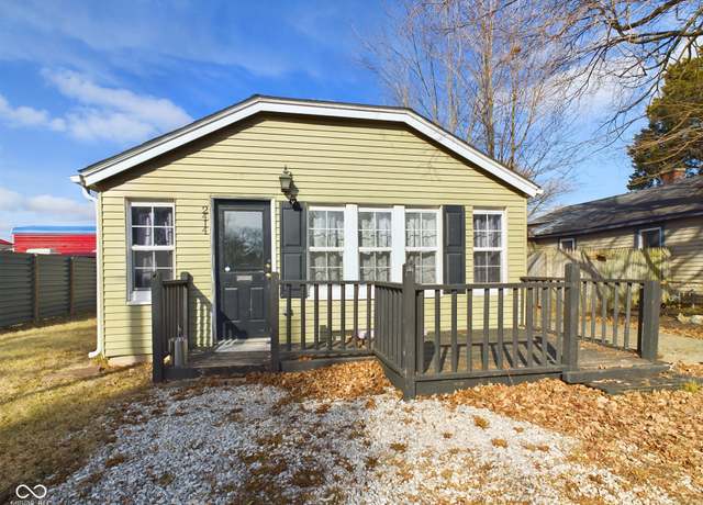 Property at 2414 W 16th St, Anderson, IN 46016, 2 beds, 1 bath