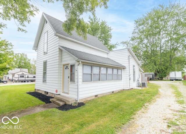 Property at 108 N Maple St, Sulphur Springs, IN 47388, 3 beds, 1 bath