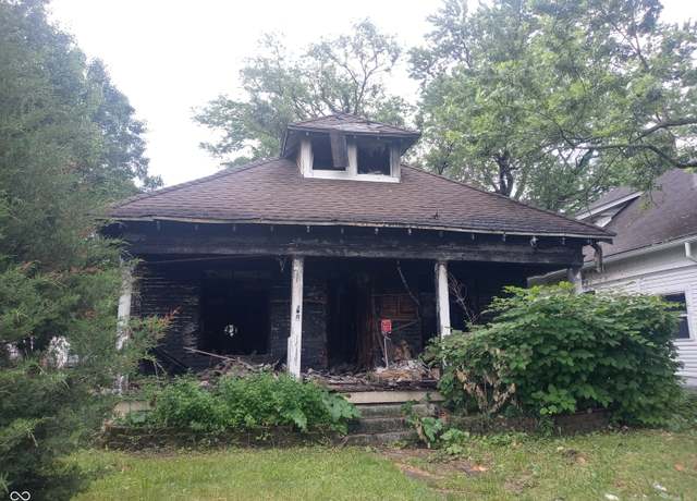 Property at 1502 S 11th 1/2 St, Terre Haute, IN 47802, 3 beds, 2 baths