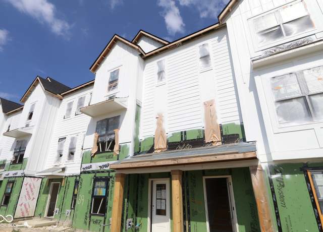Property at 4407 Tolleston Ave, Brownsburg, IN 46112, 2 beds, 2.5 baths