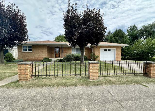 Property at 99 S 2nd St, Martinsville, IN 46151, 3 beds, 1 bath
