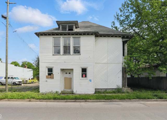 Property at 1910 Locust St, Terre Haute, IN 47807, 1 bed, 5 baths