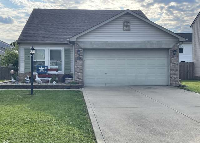 Property at 1420 Wigwam Ln, Martinsville, IN 46151, 3 beds, 2 baths