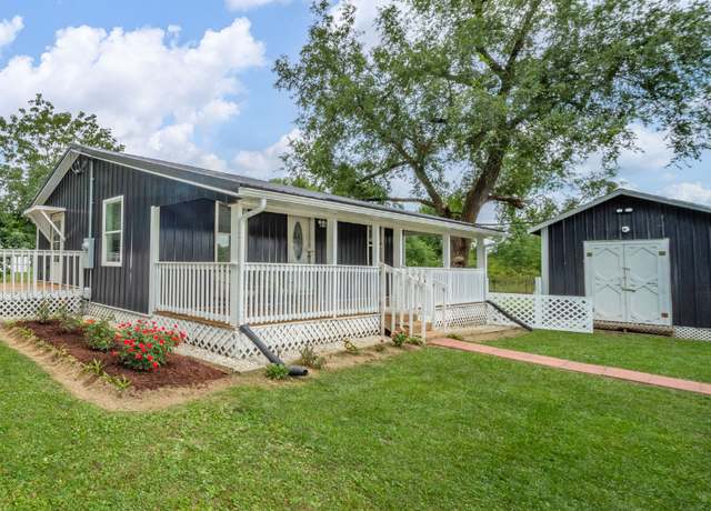 Property at 3000 E Manor St, Muncie, IN 47303, 2 beds, 1 bath