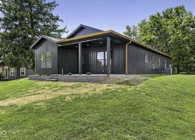 Property at 418 N Forest Ave, Brazil, IN 47834, 3 beds, 2 baths