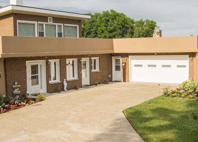 Property at 1391 S River Rd, Covington, IN 47932, 6 beds, 3.5 baths