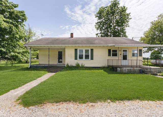 Property at 3642 S Mauxferry Rd, Franklin, IN 46131, 3 beds, 2 baths