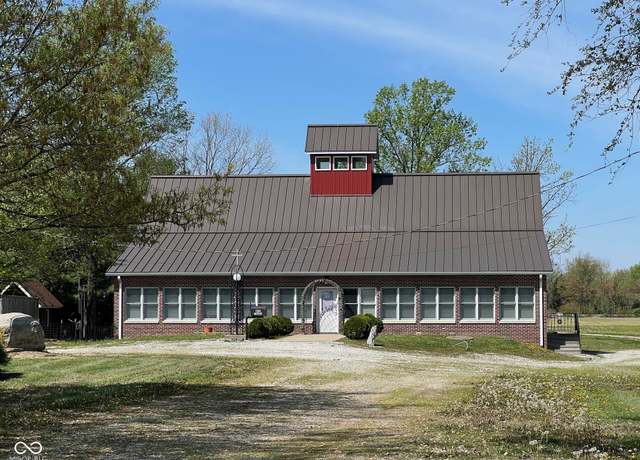 Property at 16975 S Truman St, Farmersburg, IN 47850, 3 beds, 2 baths