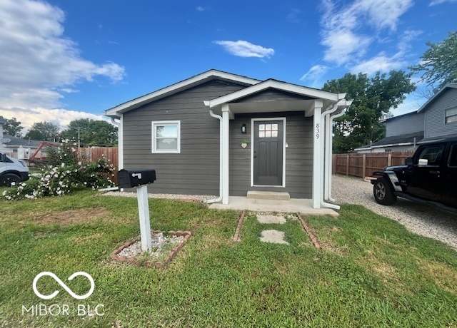 Property at 839 S Grant St, Martinsville, IN 46151, 3 beds, 1.5 baths