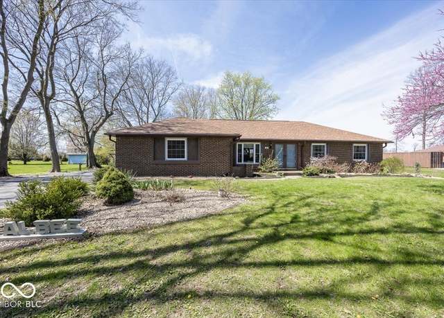 Property at 506 N County Road 900 E, Avon, IN 46123, 3 beds, 2 baths